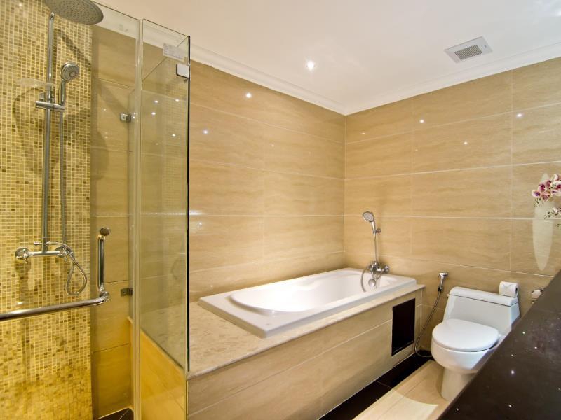 Lk Royal Wing 4*