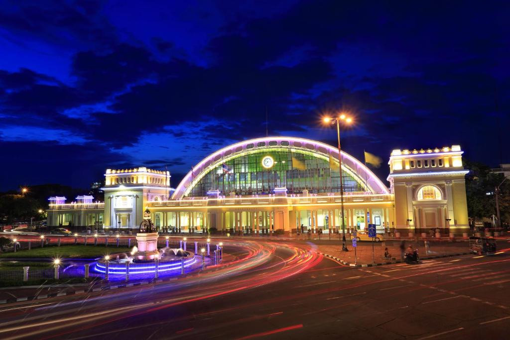 Mandarin Hotel Managed By Centre Point 4*