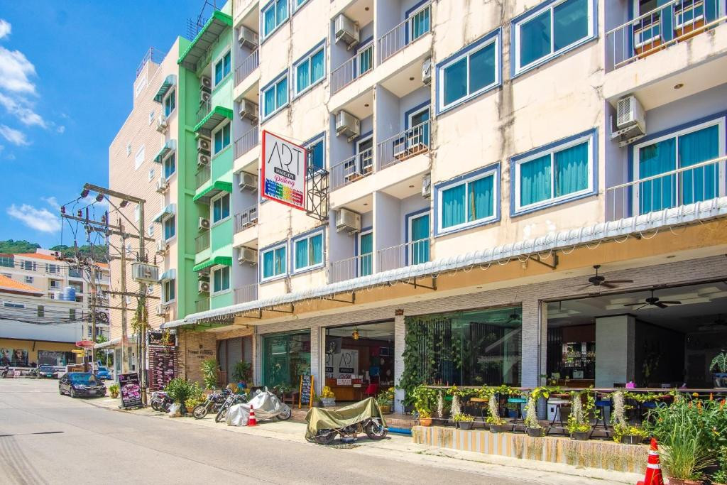Art Mansion (Ex. Maya Patong Residence) 3*