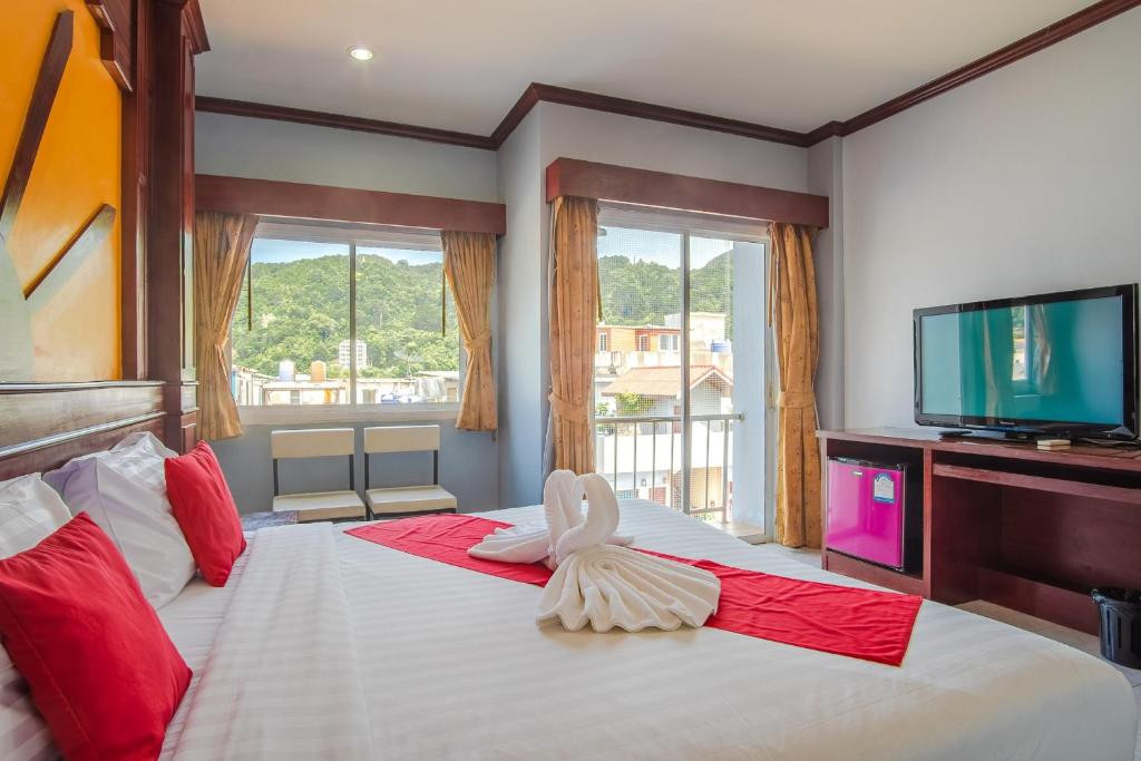 Art Mansion (Ex. Maya Patong Residence) 3*