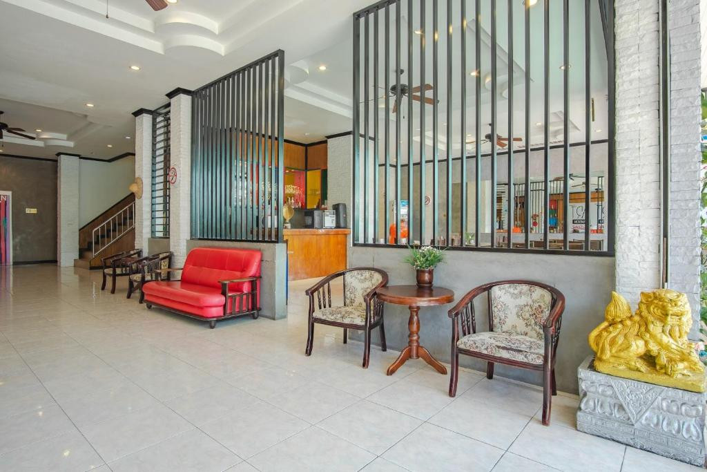 Art Mansion (Ex. Maya Patong Residence) 3*
