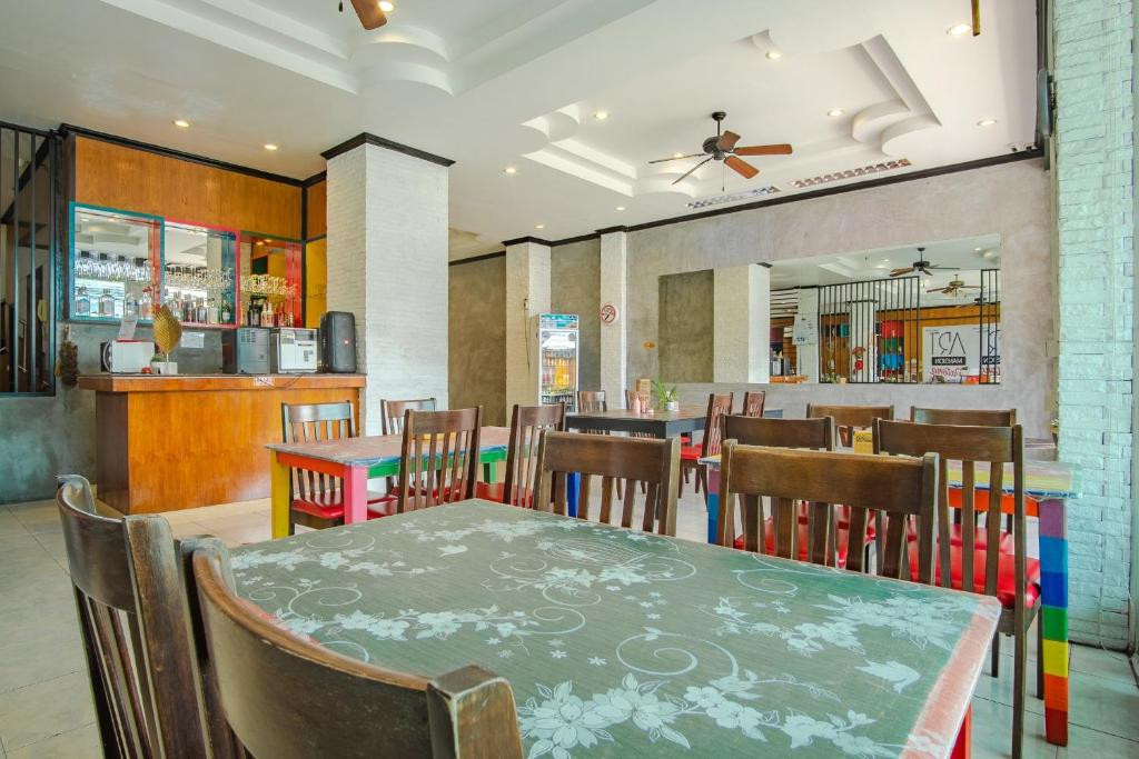 Art Mansion (Ex. Maya Patong Residence) 3*