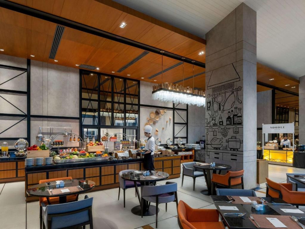 Mercure Bangkok Makkasan 4*