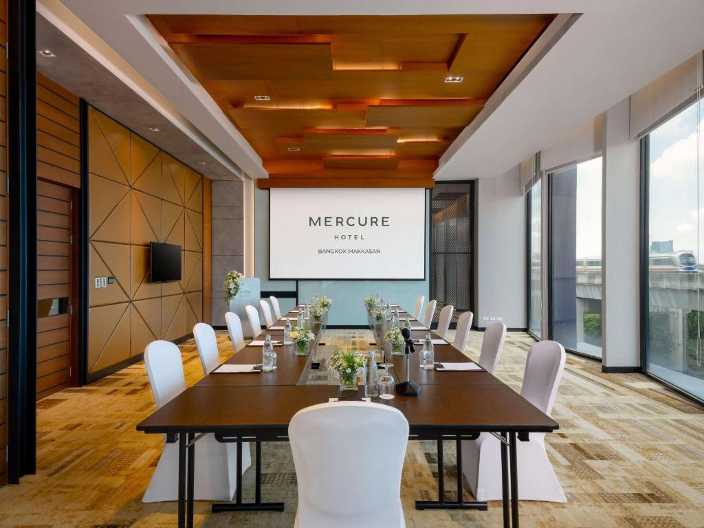 Mercure Bangkok Makkasan 4*