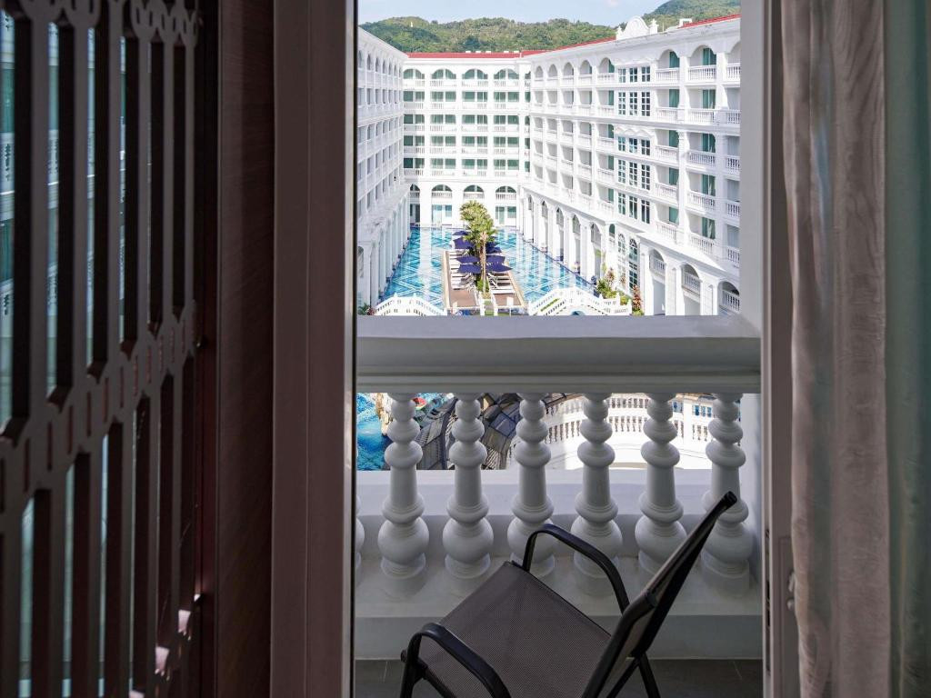 Movenpick Myth Hotel Patong Phuket 5*
