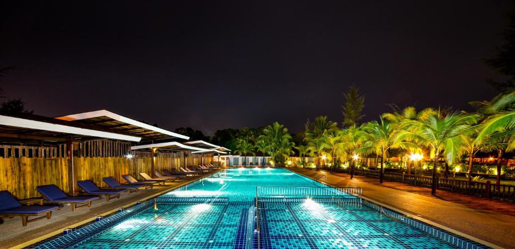 Naiyang Park Resort 4*