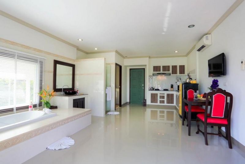 Naka Resort 3*