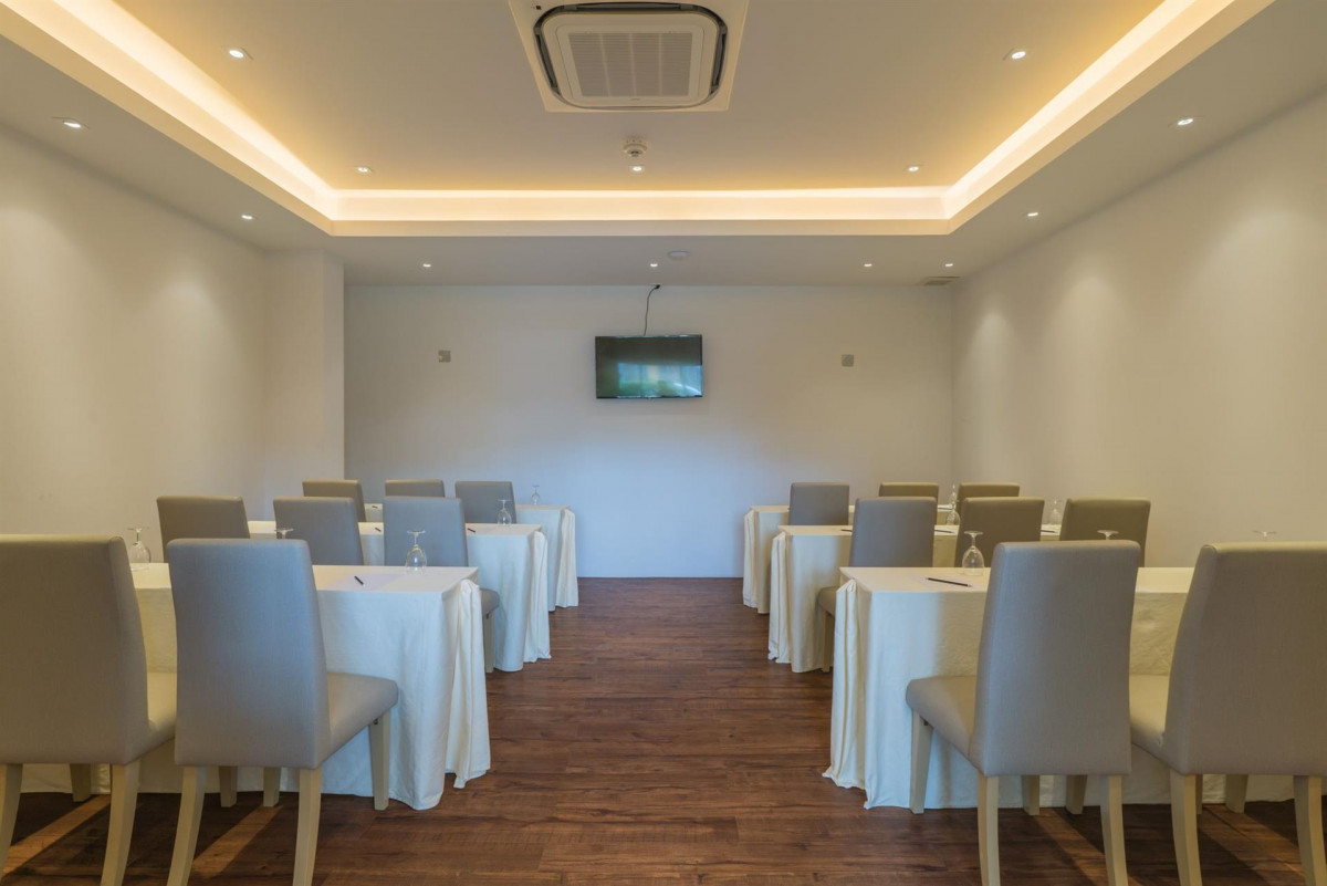 New Square Patong Hotel 4*