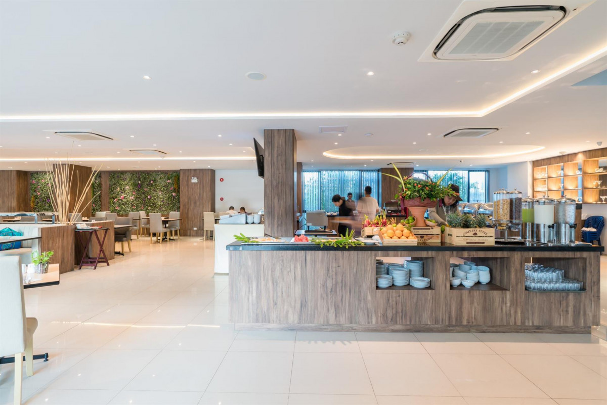 New Square Patong Hotel 4*