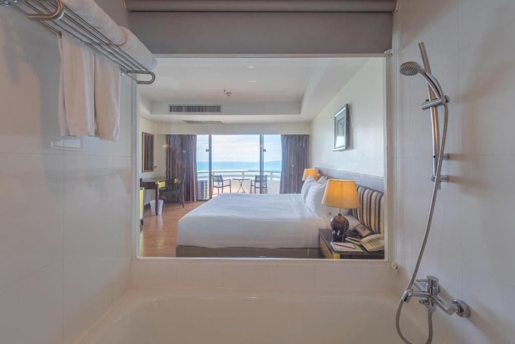 D Varee Jomtien Beach (Ex. Furama Jomtien Beach) 4*