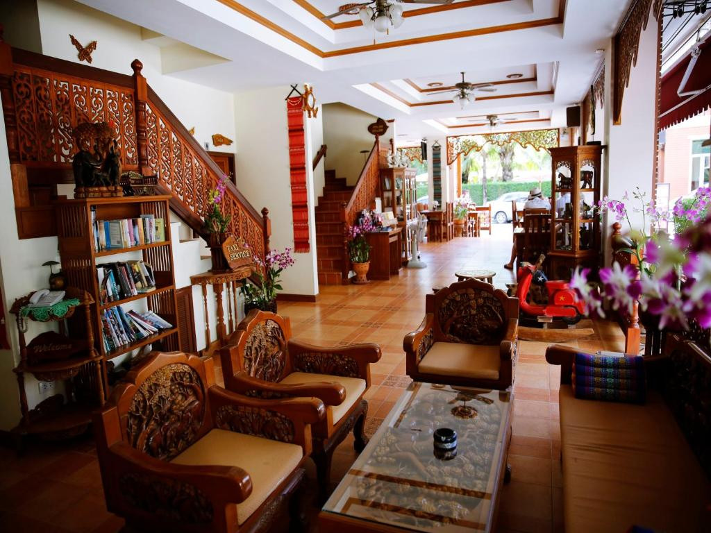 The Orchid House 2*