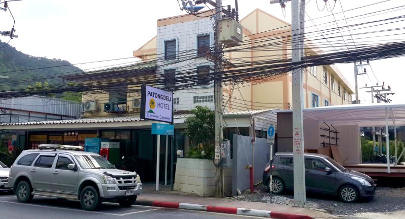Patong Deli 3*