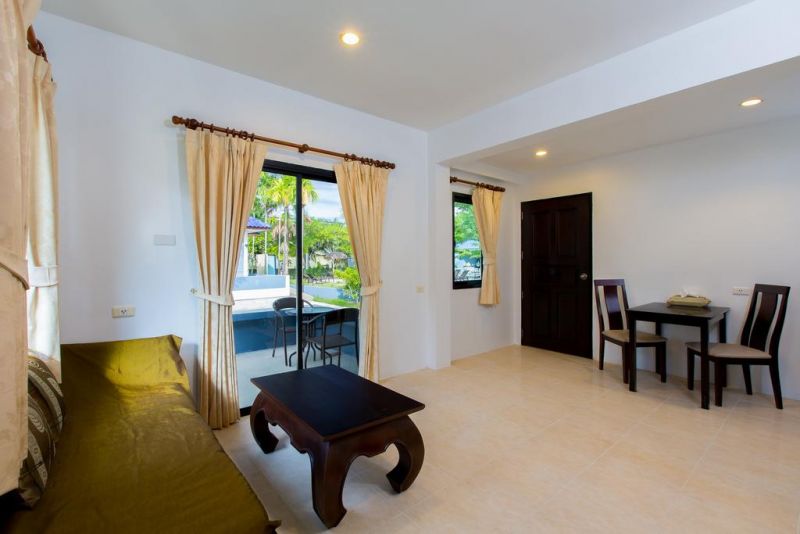 Praewa Villas Naiyang 4*