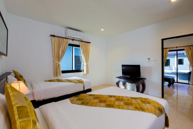 Praewa Villas Naiyang 4*