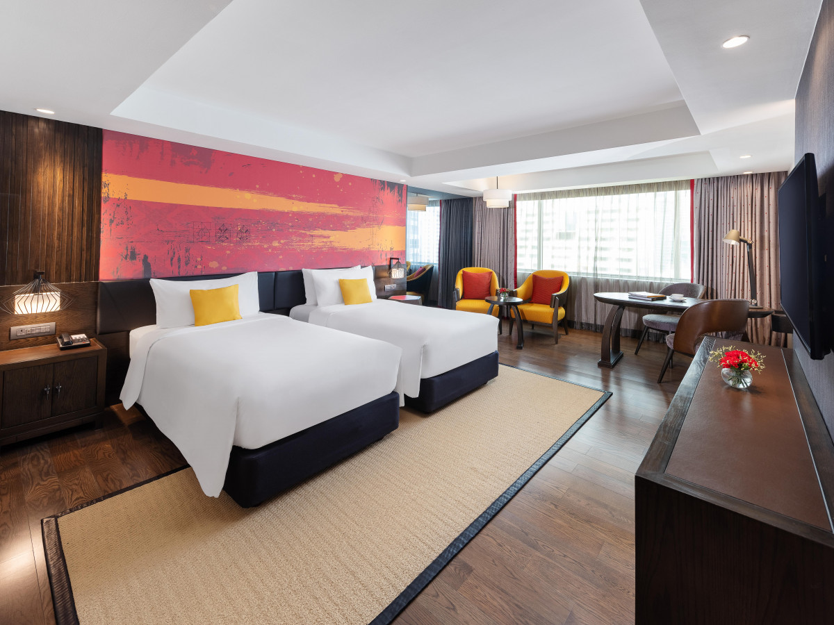 Mercure Bangkok Sukhumvit 11 (Ex. President Palace Hotel) 4*