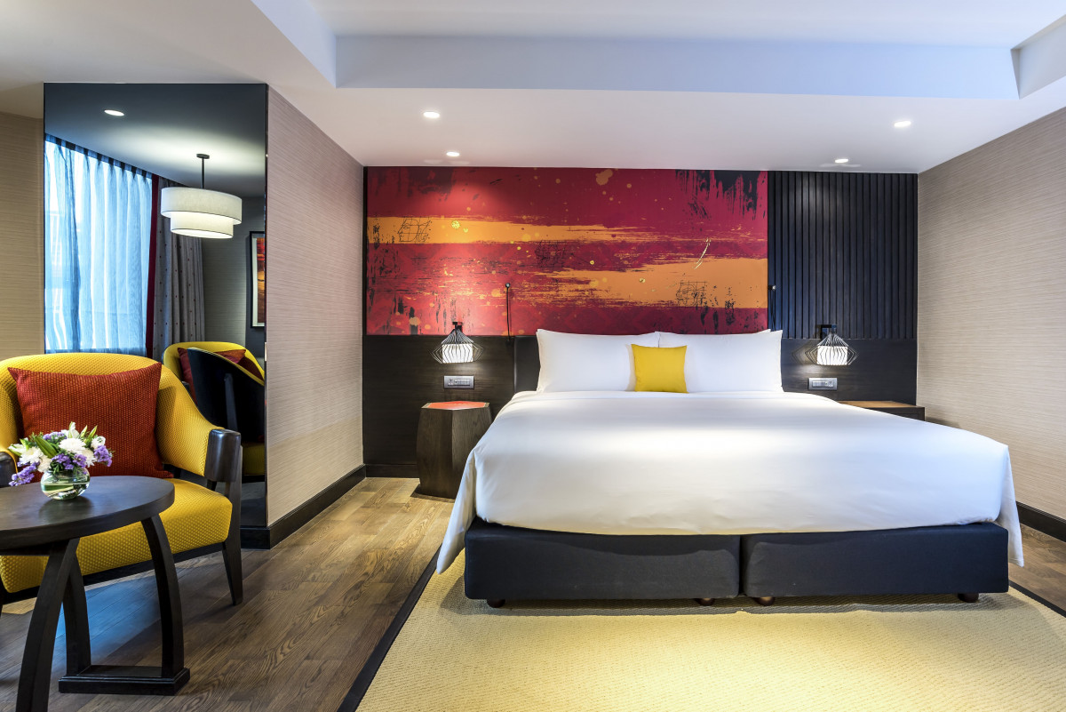 Mercure Bangkok Sukhumvit 11 (Ex. President Palace Hotel) 4*