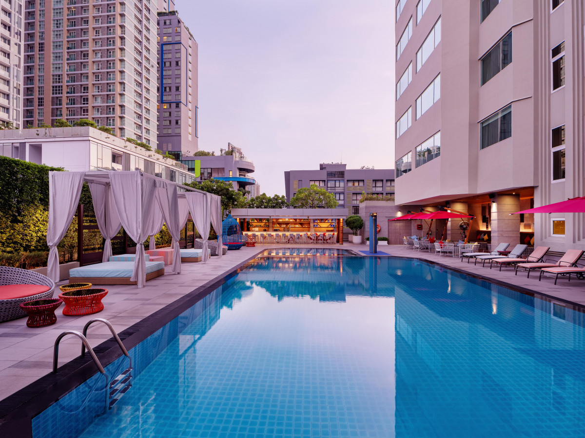 Mercure Bangkok Sukhumvit 11 (Ex. President Palace Hotel) 4*