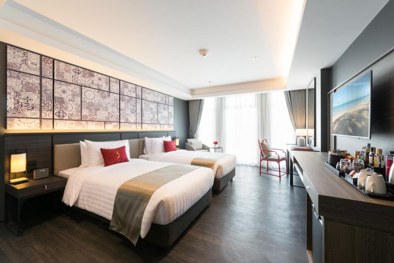 Ramada Plaza By Wyndham Chao Fah 4*