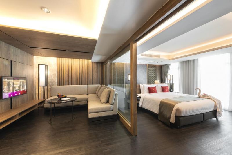 Ramada Plaza By Wyndham Chao Fah 4*