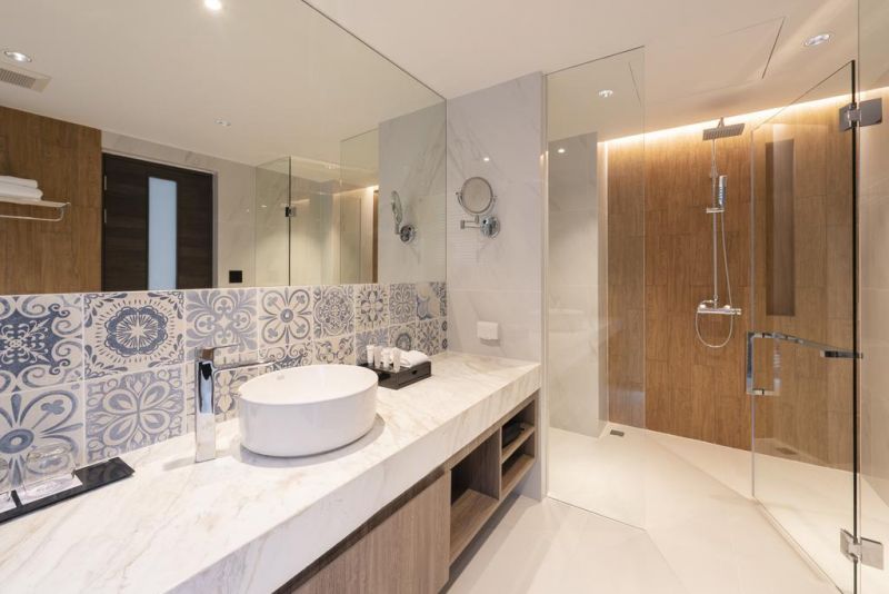 Ramada Plaza By Wyndham Chao Fah 4*