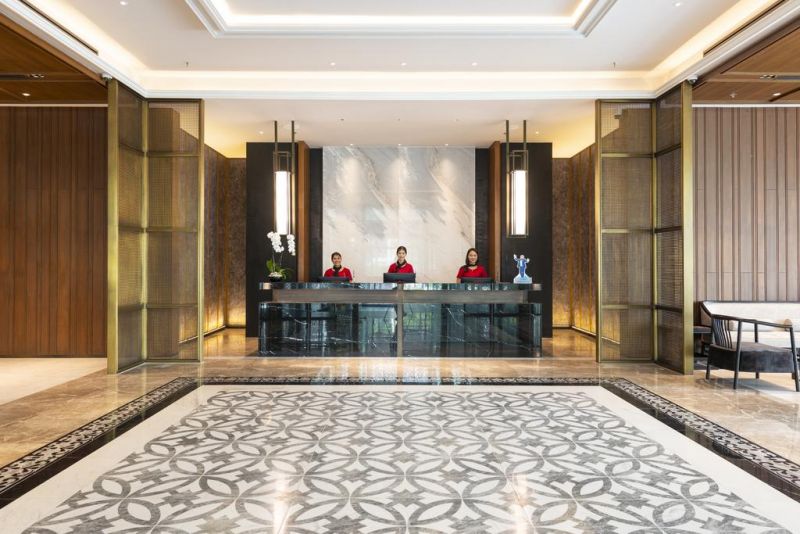 Ramada Plaza By Wyndham Chao Fah 4*