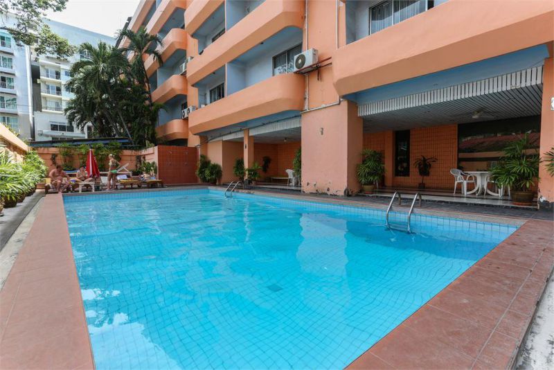 Queen Pattaya 3*