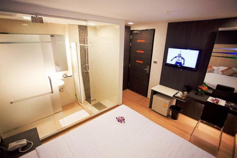 Studio Sukhumvit 11 Hotel 3*