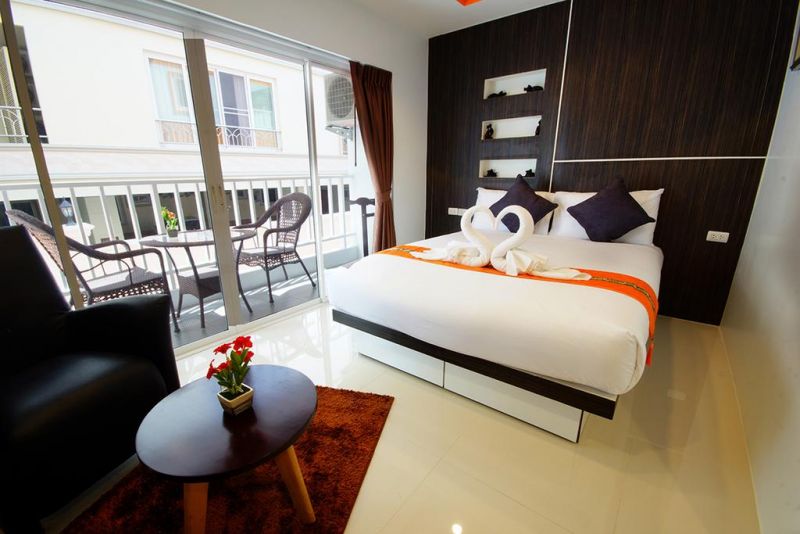 Sunset Apartments 3*