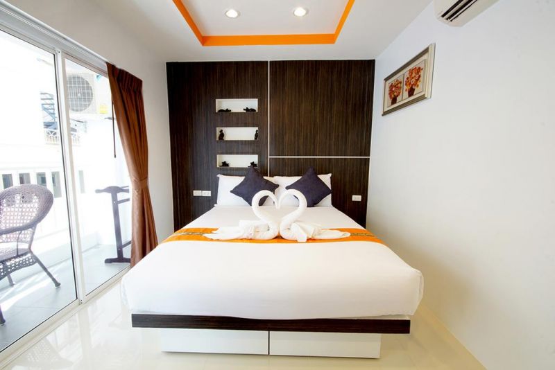Sunset Apartments 3*