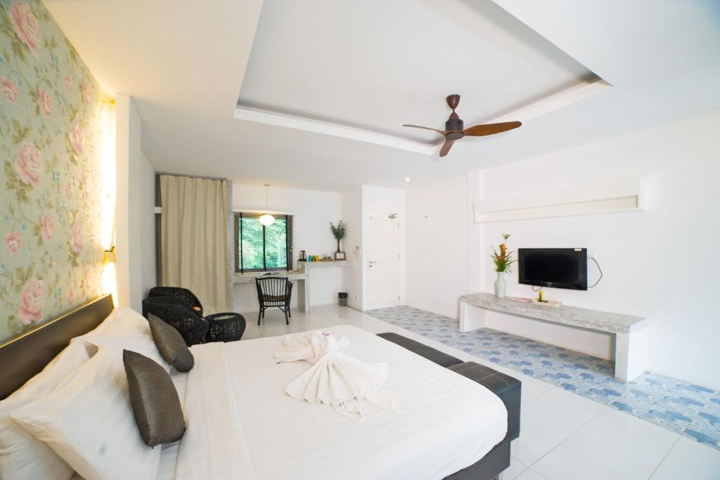 Surintra Boutique Resort 3*