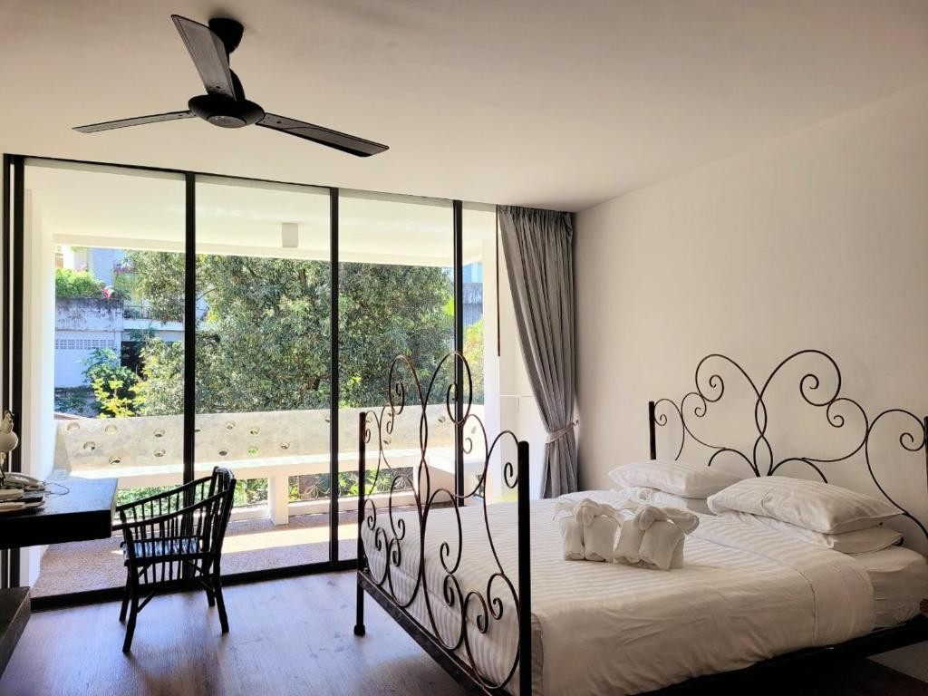 Surintra Boutique Resort 3*
