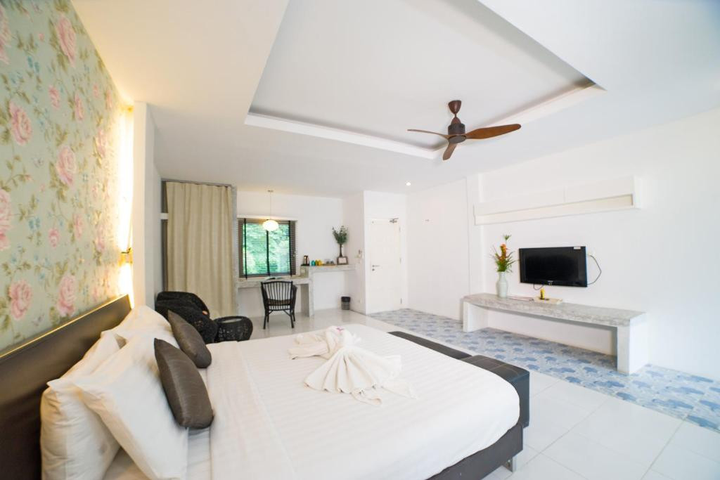 Surintra Boutique Resort 3*