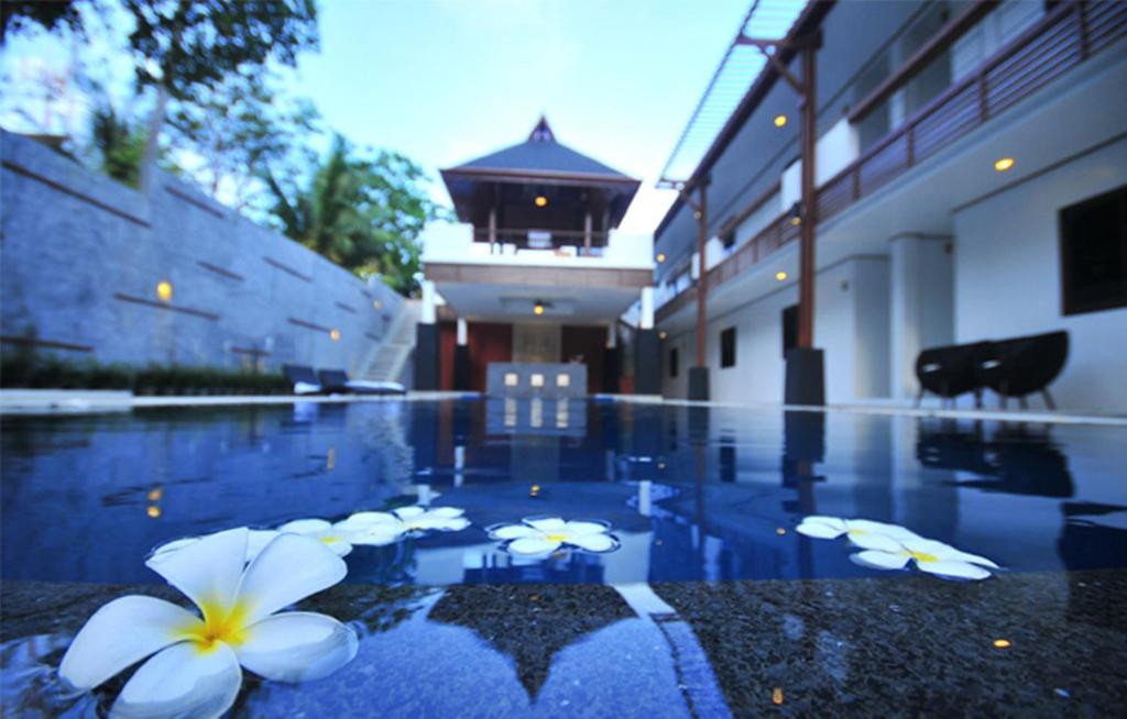 Surintra Boutique Resort 3*