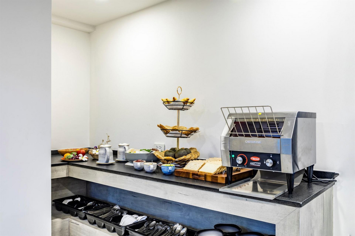 The Rizin Hotel & Residences 4*