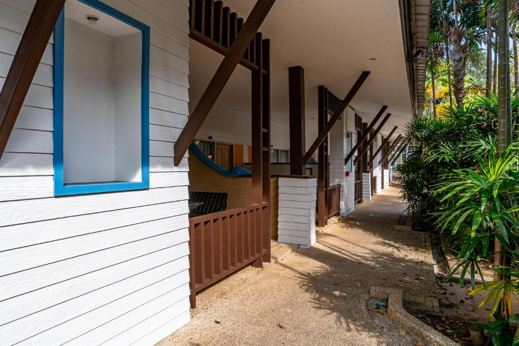 Timber House Ao Nang 3*