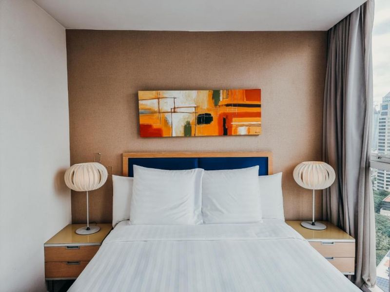 Urbana Langsuan 5*