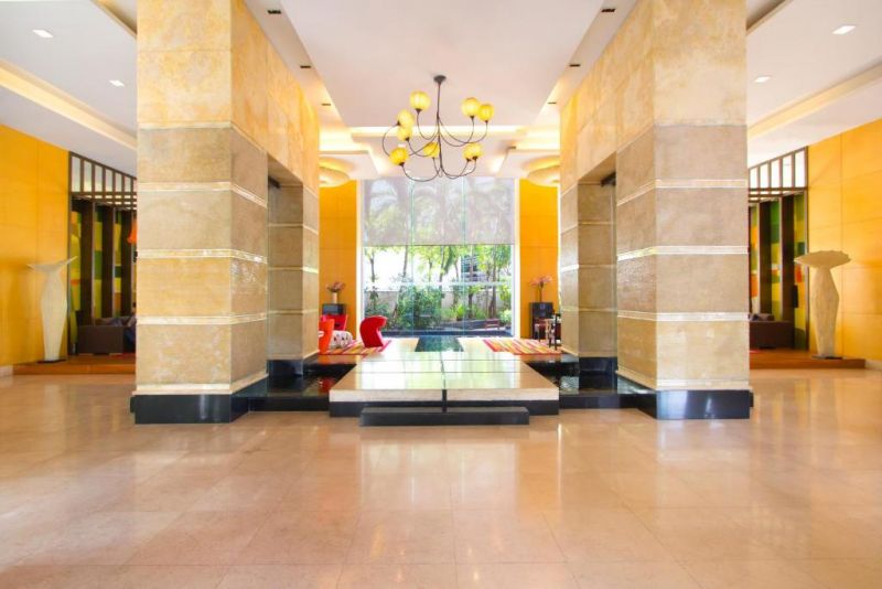 Urbana Langsuan 5*
