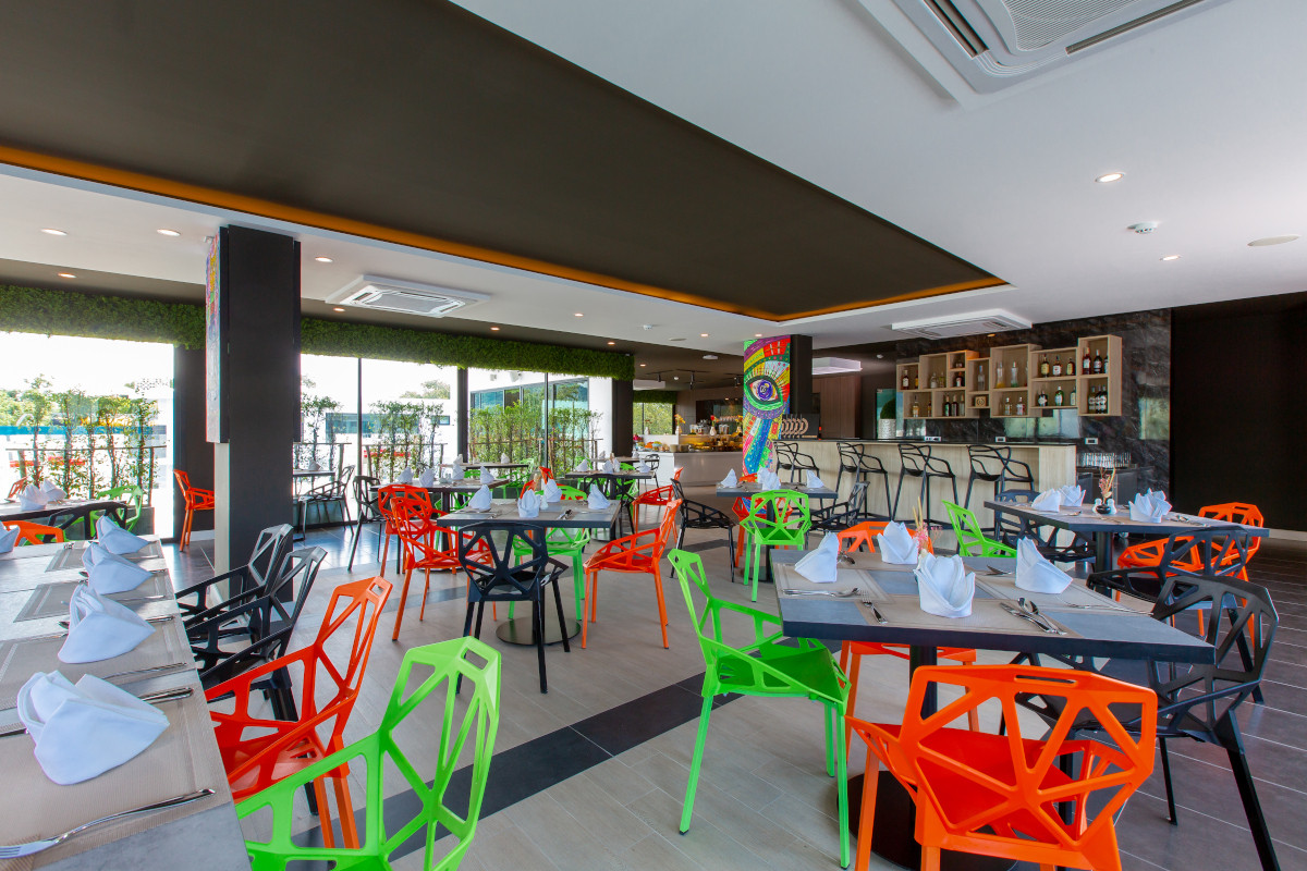 Utopia Naiharn 4*