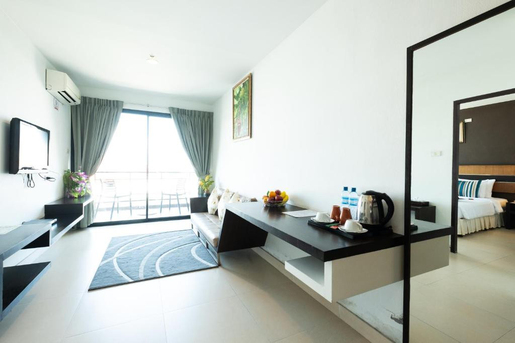Vogue Pattaya Hotel 3*