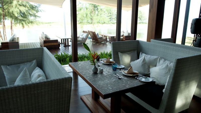 Wanakarn Beach Resort & Spa 5*