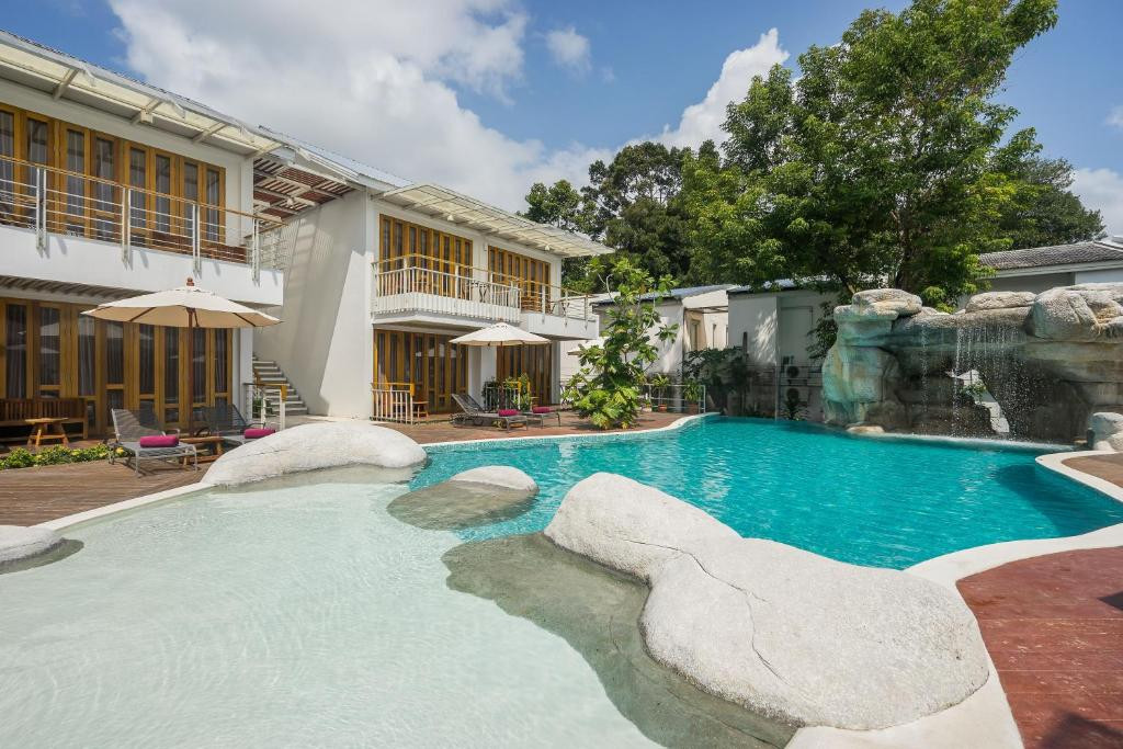 White Sand Samui Resort 4*