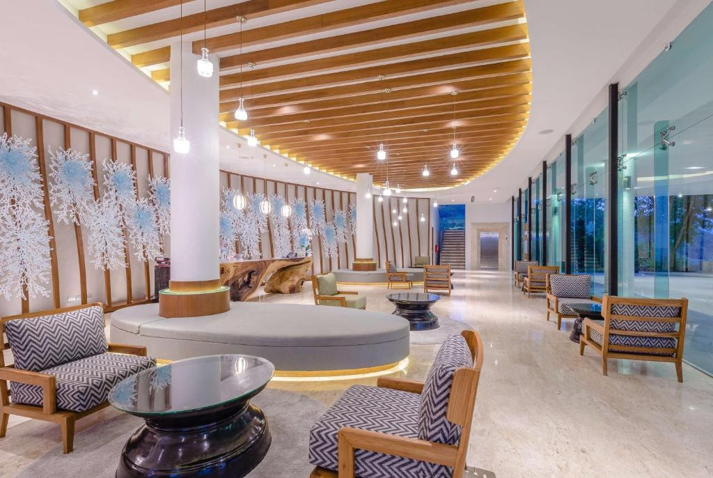 Wyndham Grand Phuket Kalim Bay 5*