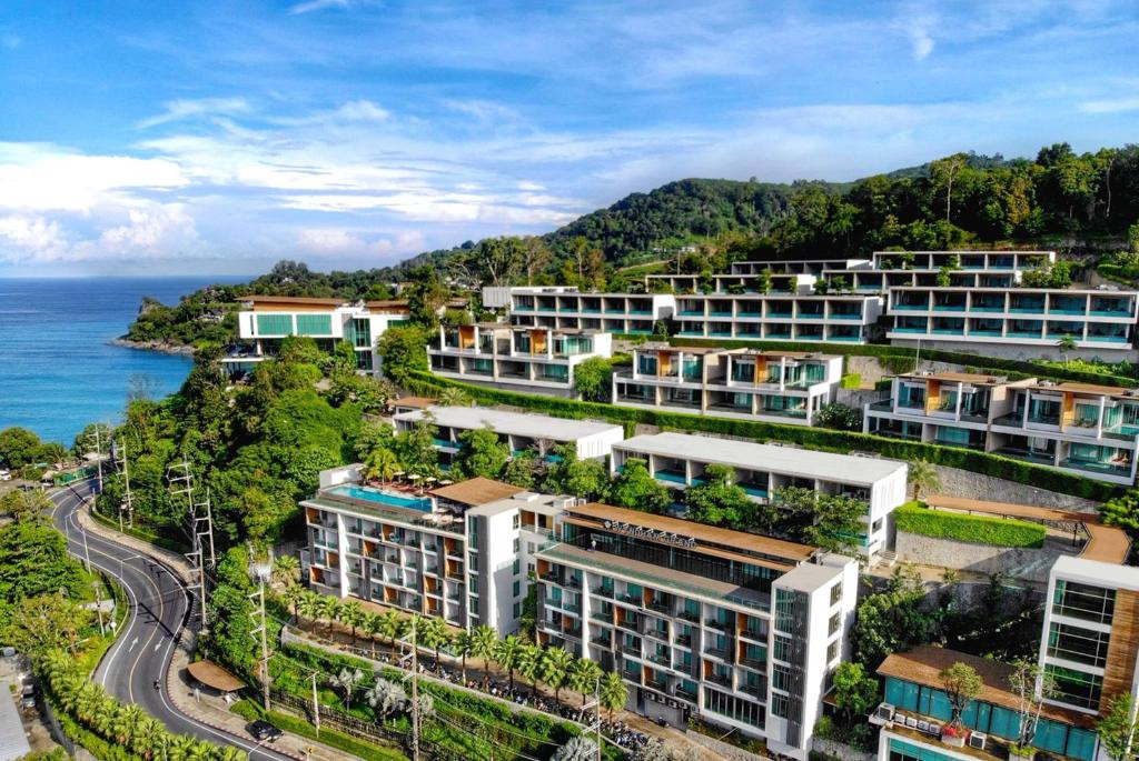 Wyndham Grand Phuket Kalim Bay 5*