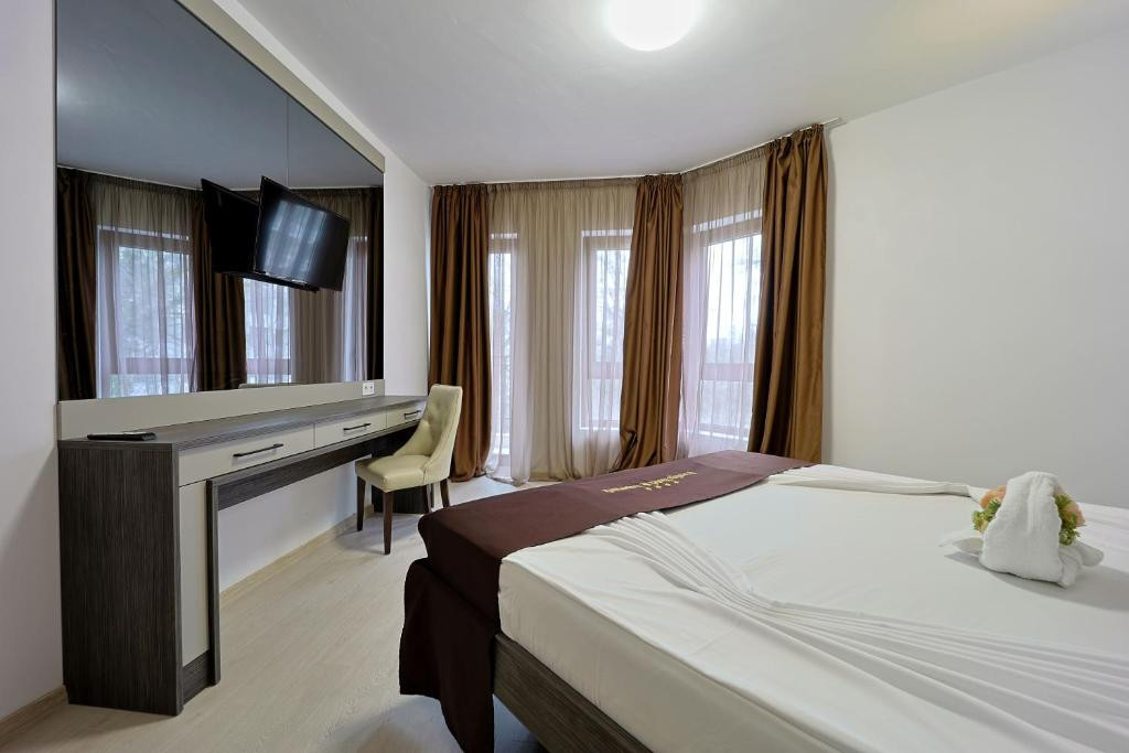 Prestige Hotel & Aquapark (Ex. Golden Yavor) 4*