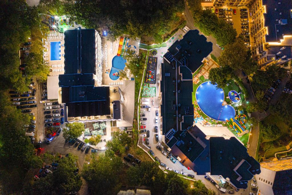 Prestige Hotel & Aquapark (Ex. Golden Yavor) 4*