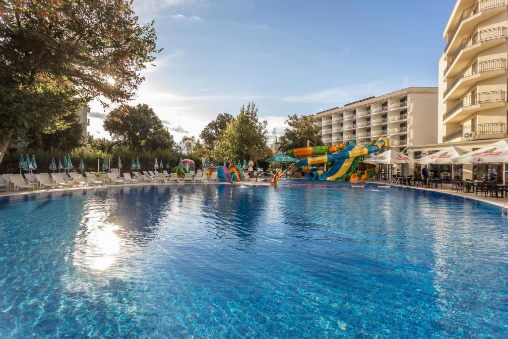 Prestige Hotel & Aquapark (Ex. Golden Yavor) 4*