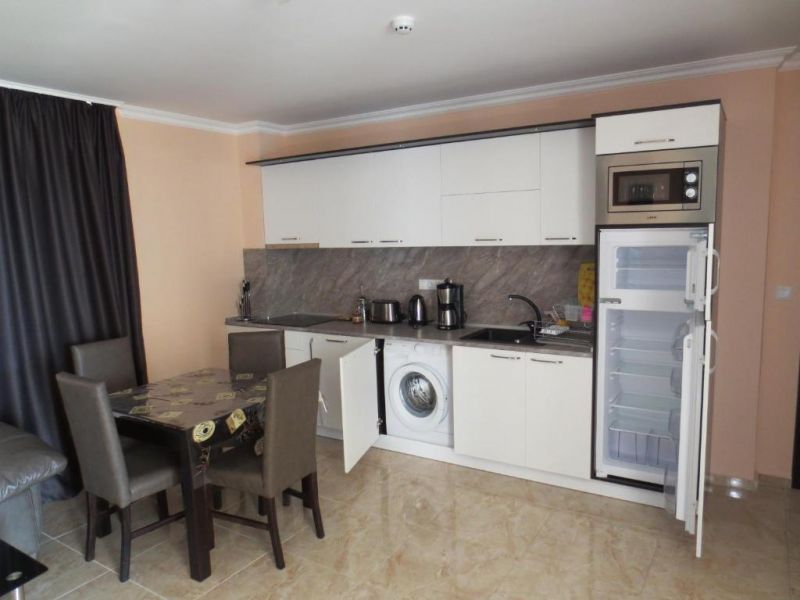 Admiral Dinevi Resort 4*