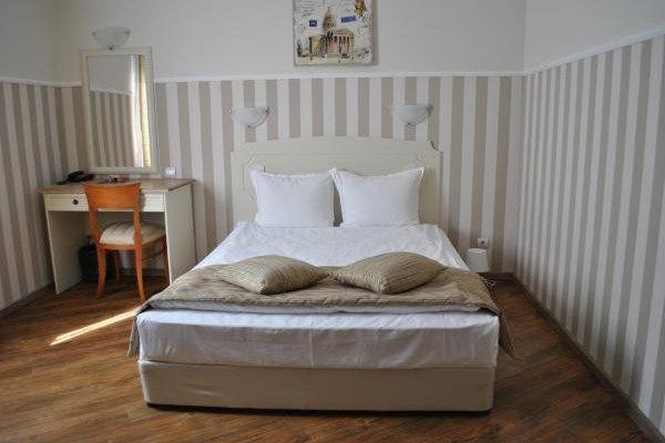 Alexander Palace 3*