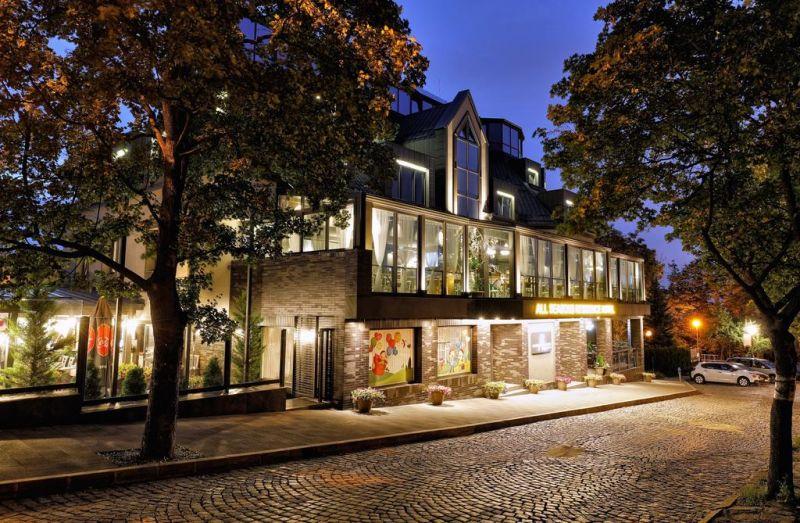 All Seasons Residence Hotel 5*