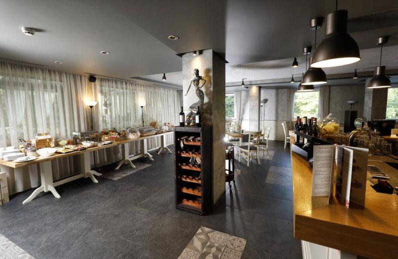 All Seasons Residence Hotel 5*